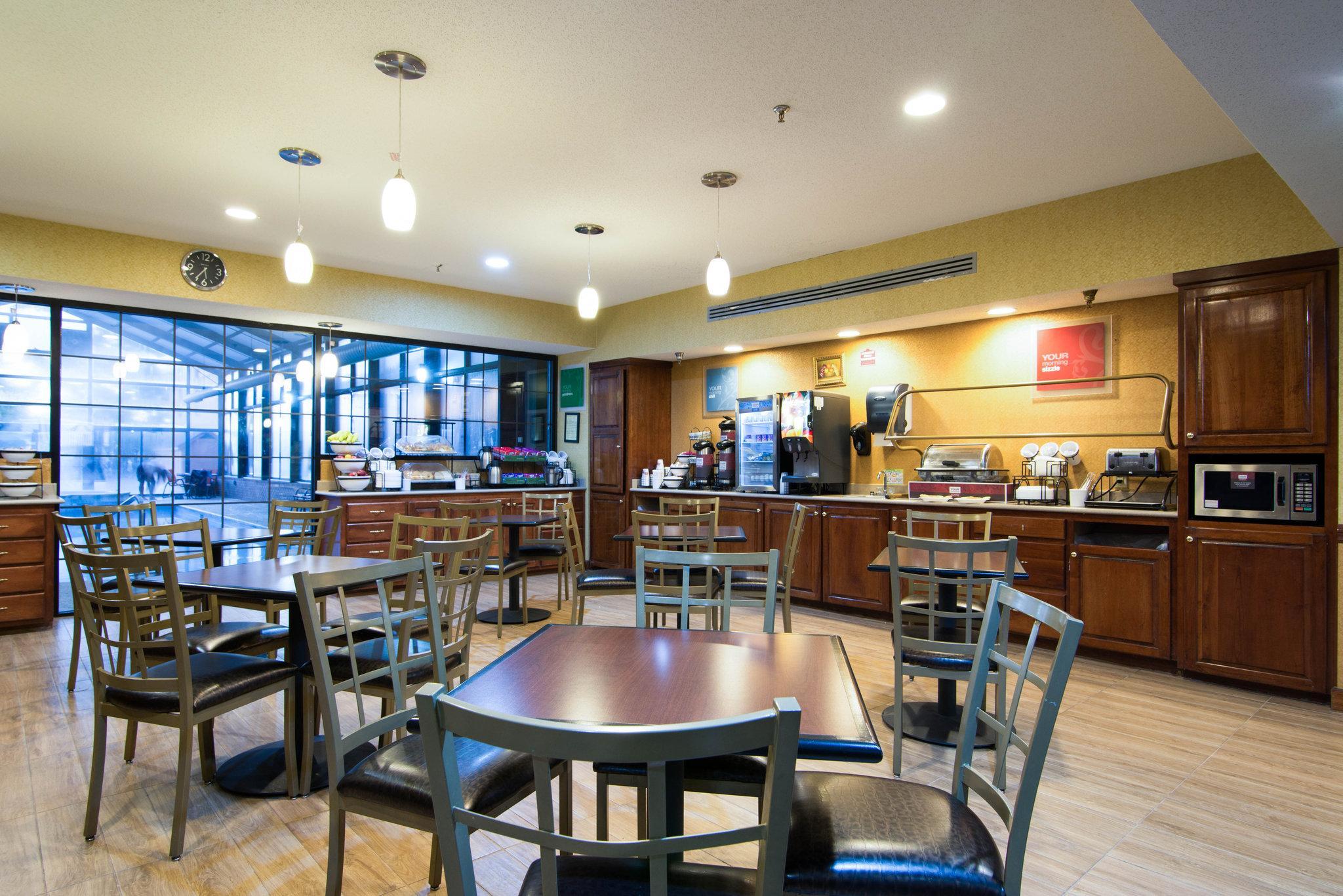 Comfort Inn & Suites Perry National Fairgrounds Area Luaran gambar